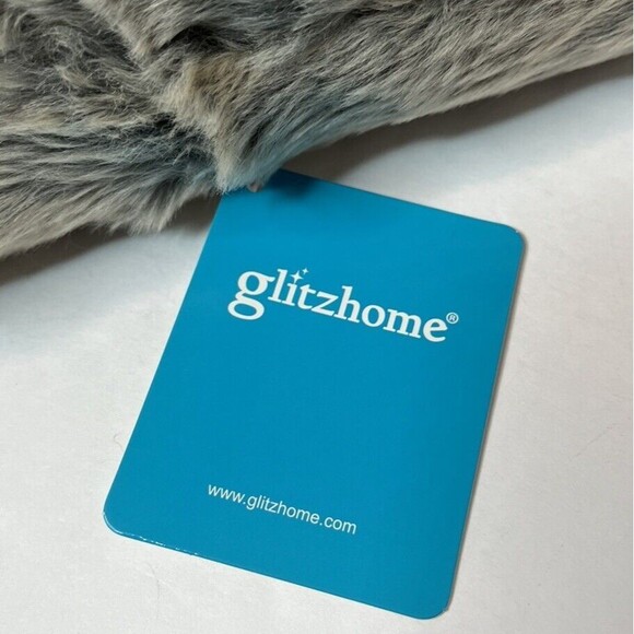 Glitzhome 17” Large Gray Soft Faux Fur Holiday Christmas Table Tree Decor New! - Picture 6 of 7